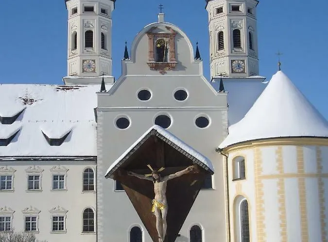 Kloster - Gaestehaus Der Salesianer Don Bosco Benediktbeuern