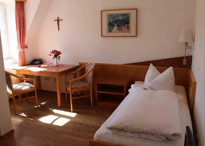 Kloster - Gaestehaus Der Salesianer Don Bosco